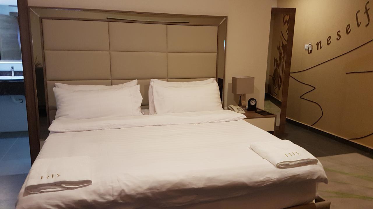 Iris Hotel Wuse 2 Abuja Bagian luar foto