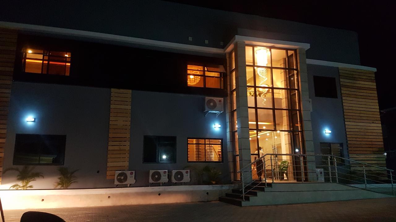 Iris Hotel Wuse 2 Abuja Bagian luar foto