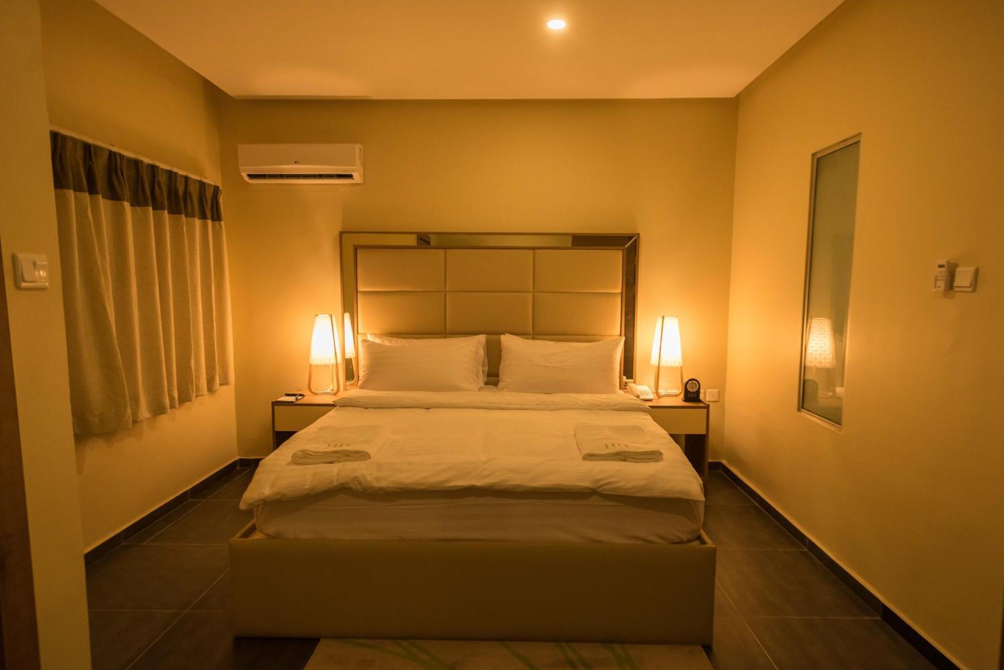 Iris Hotel Wuse 2 Abuja Bagian luar foto